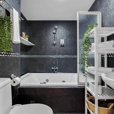 El Boulevard Apartment *